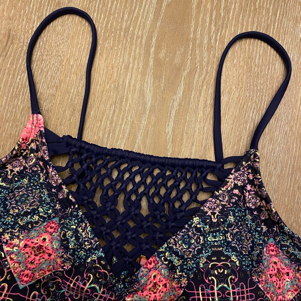 ISLAND SOUL Macrame High Navy Metallic Tankini Top - Picture 4 of 13